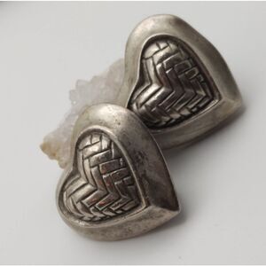Gorgeous Heart silver Tone earrings‎ clip on